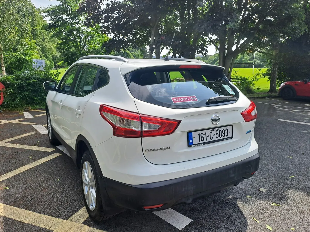 Nissan Qashqai 1.6 Diesel Pan Roof - Image 4