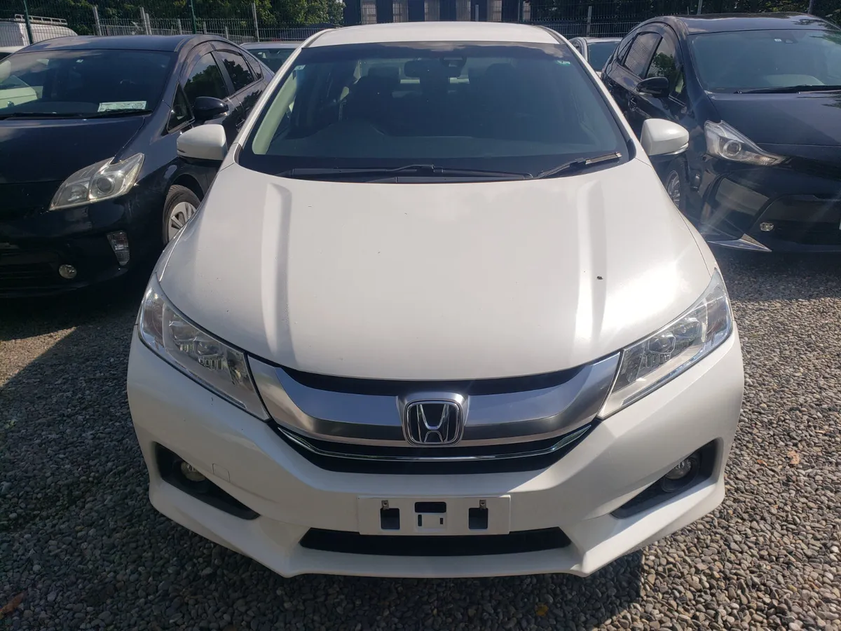 Honda Grace 2015 - Image 1