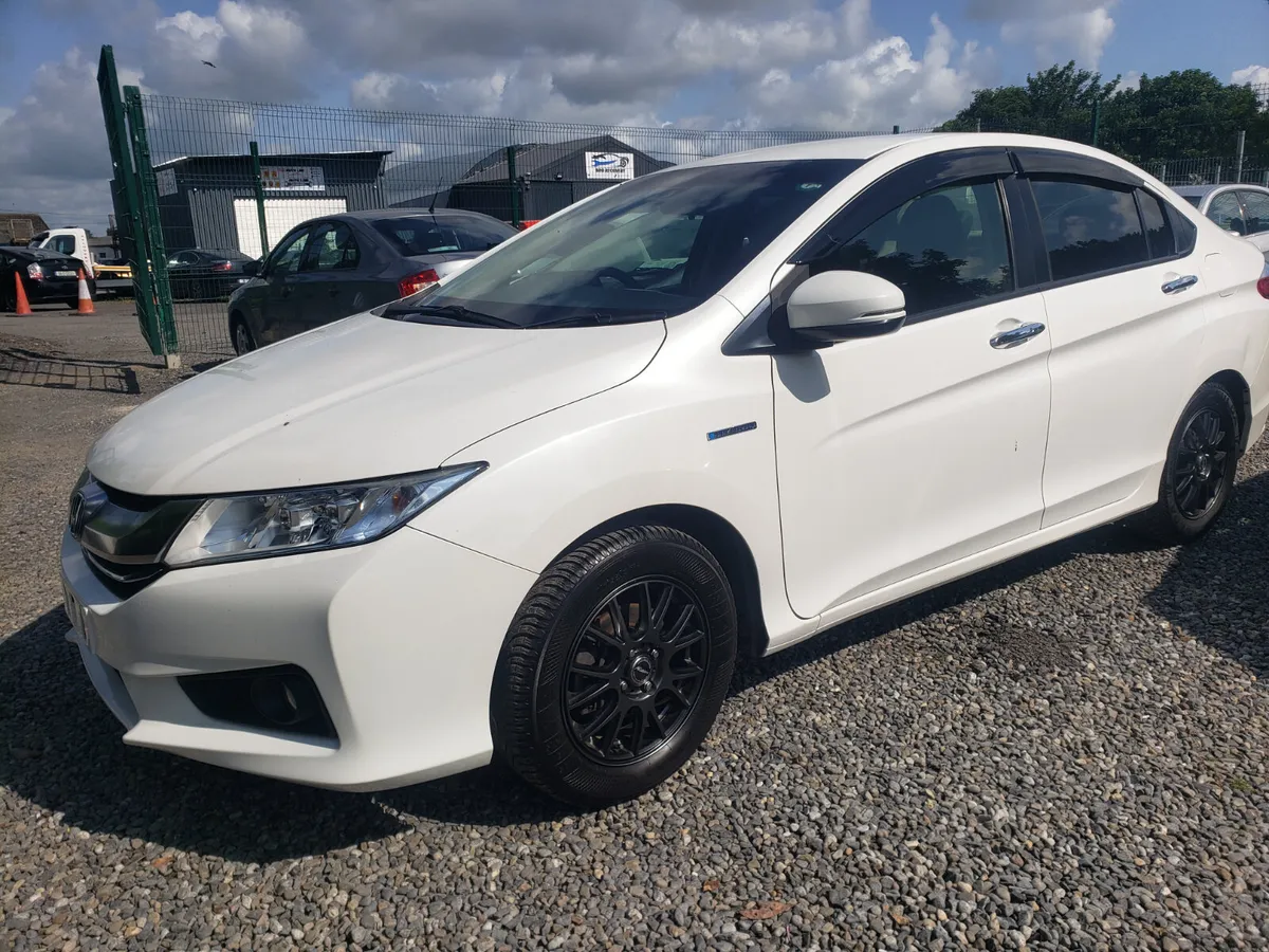 Honda Grace 2015 - Image 2