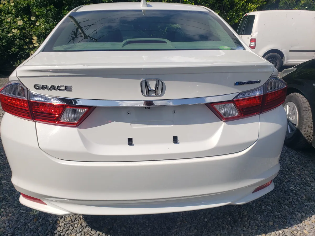 Honda Grace 2015 - Image 3