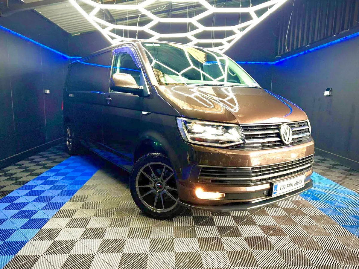 Vw Transporter LWB 150 HP,HIGH SPEC,LIKE NEW - Image 1