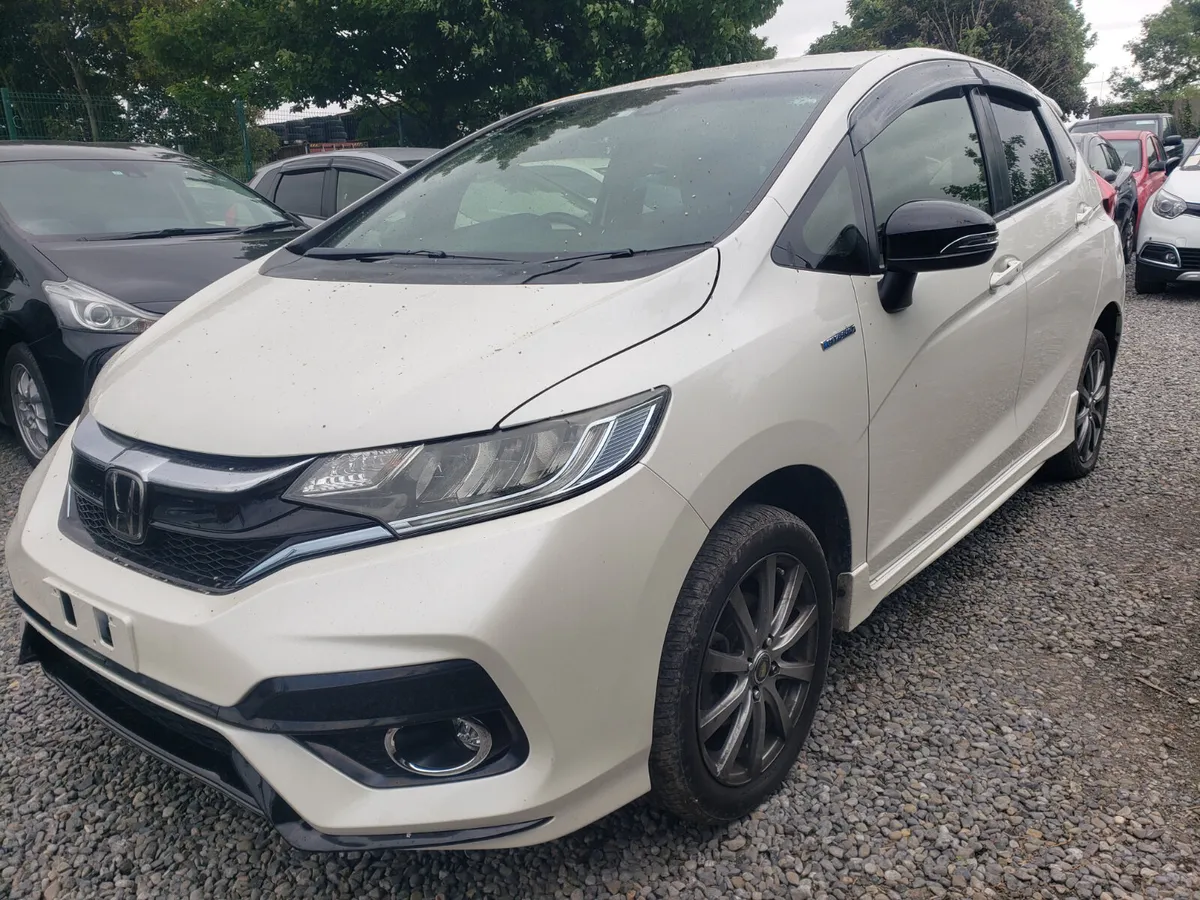Sports Honda Fit 2018 - Image 2