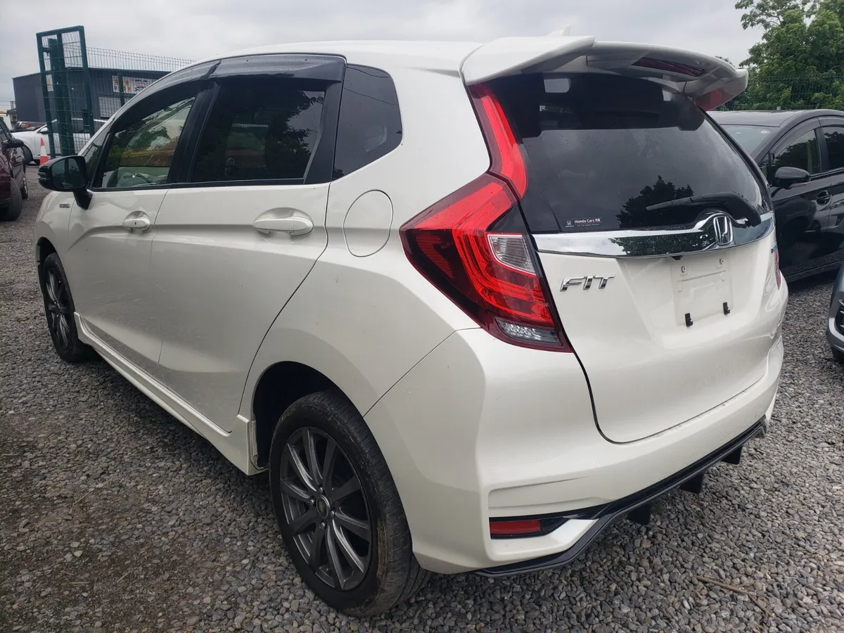 Sports Honda Fit 2018 - Image 3