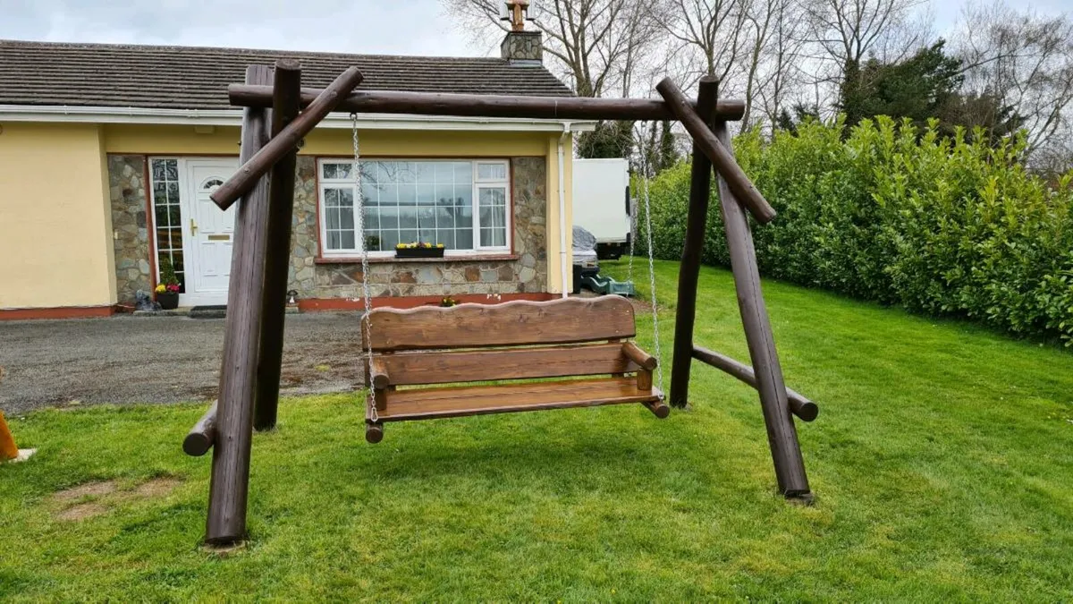 Garden swing Bargain - Image 1