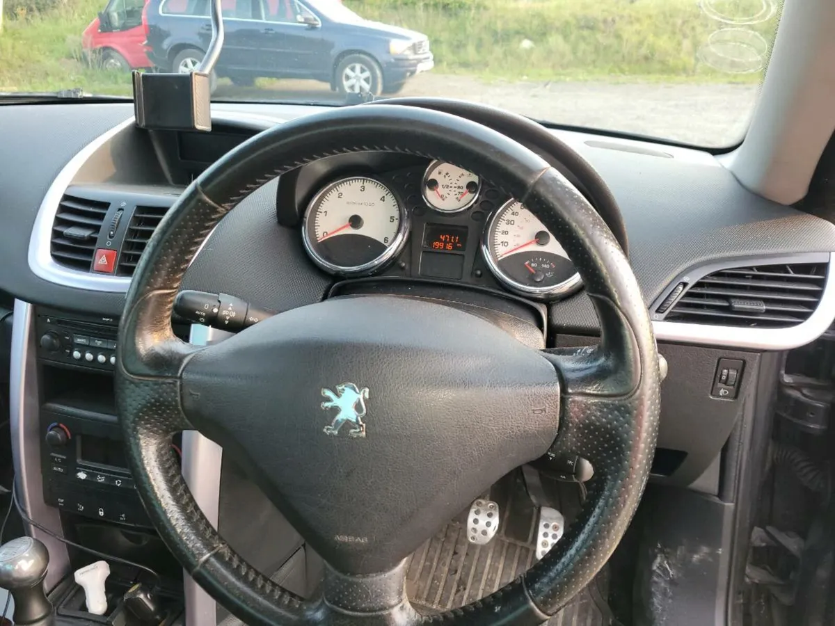 Peugeot 207  convertible diesel low miles - Image 4