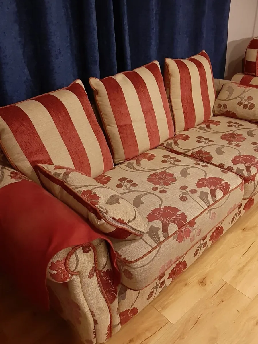Suite of furniture - Image 4