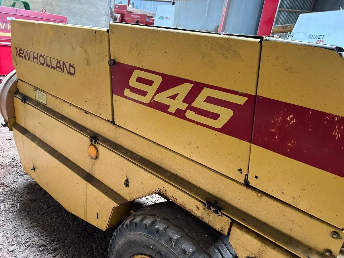 New Holland 945 square baler - Image 2