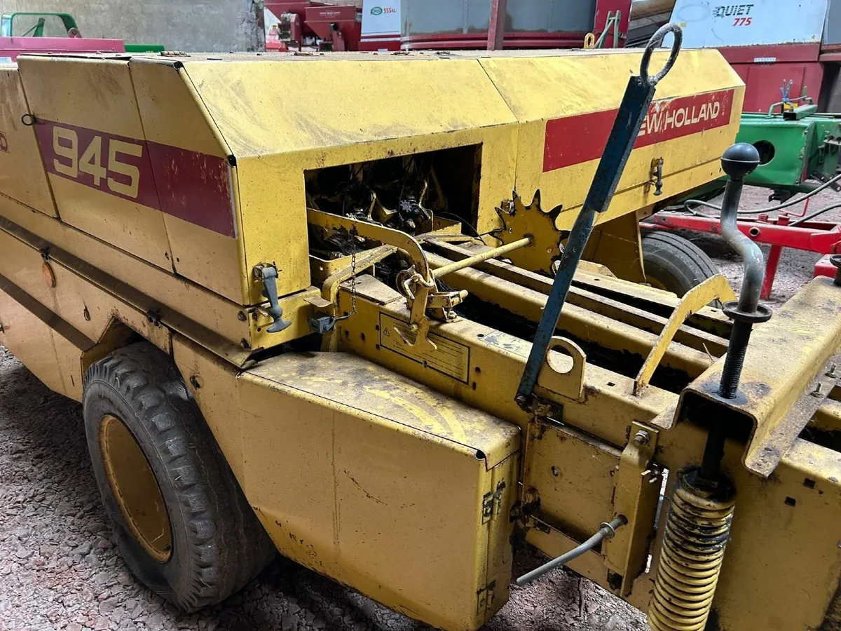 New Holland 945 square baler - Image 4