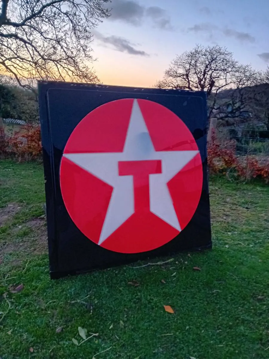 Texaco Large Sign - Image 1