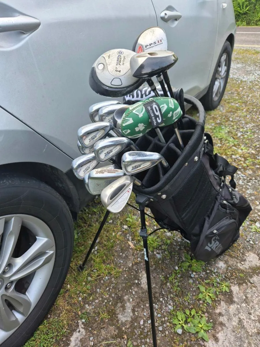 Complete golf set - Image 1