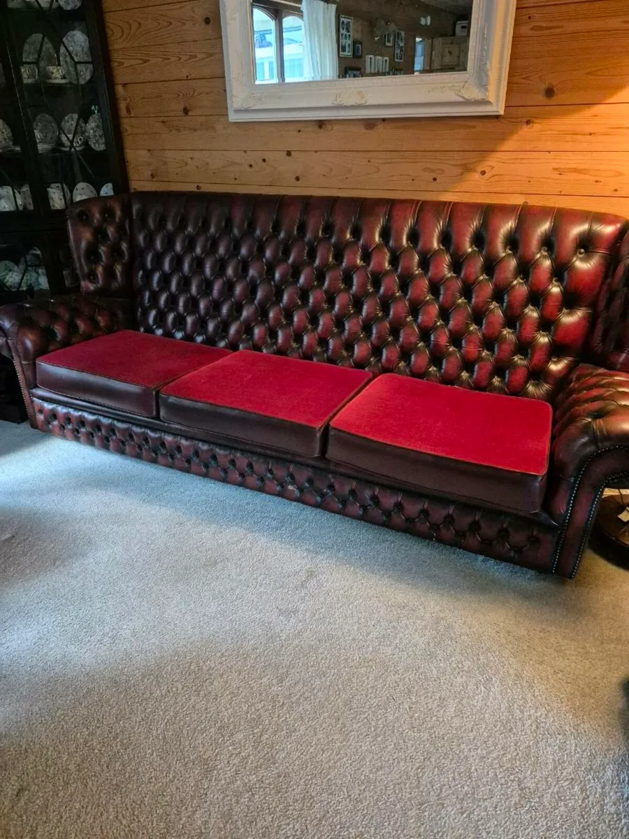Sofa + 1 chair - Image 1