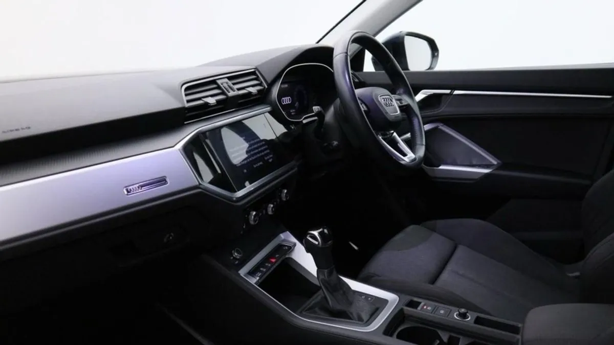 Audi Q3 2.0 TDI 35 Sport SUV 5dr Diesel S Tronic - Image 4