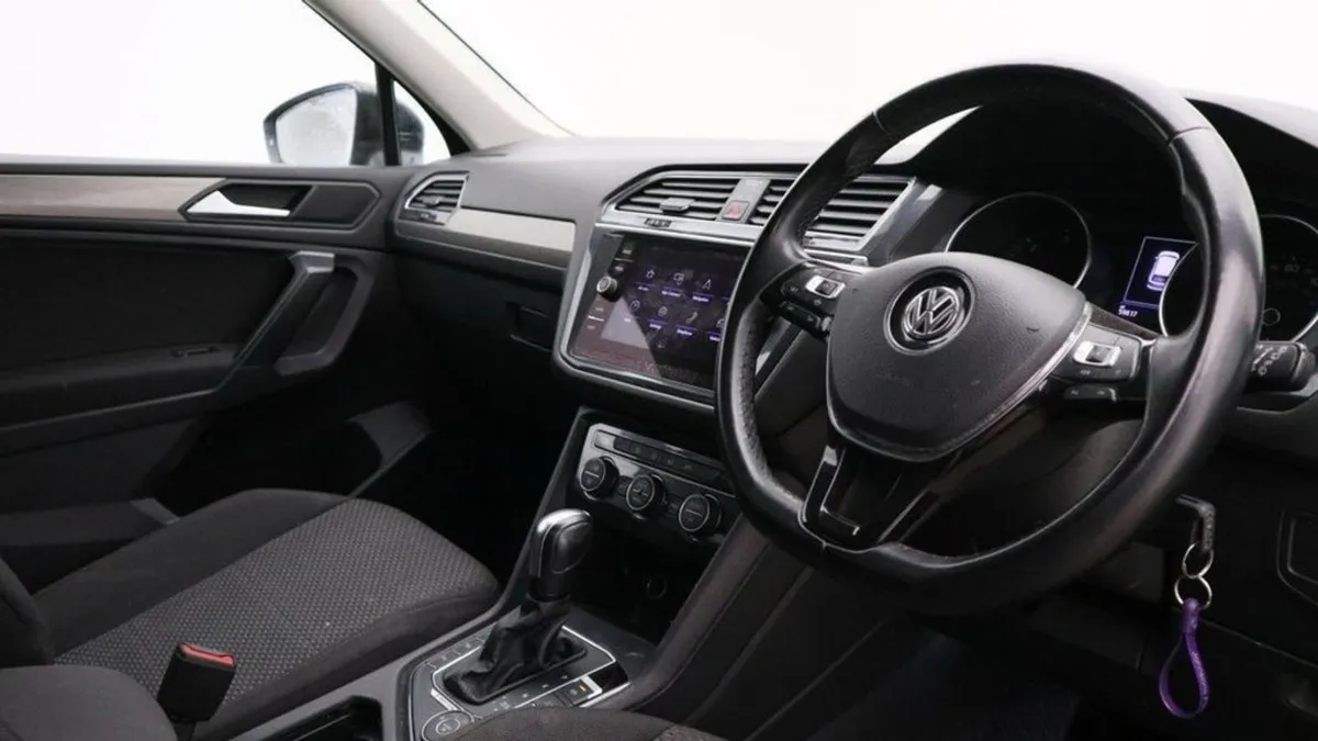 Volkswagen Tiguan Allspace 2.0 TDI Match SUV 5dr - Image 4