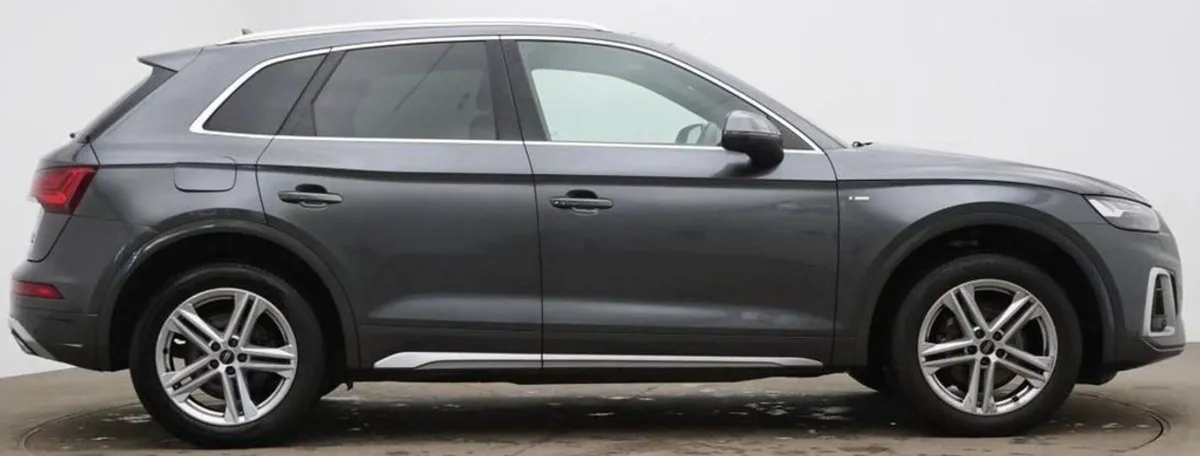 Audi Q5 2.0 TDI 40 S Line SUV 5dr Diesel S Tronic - Image 3