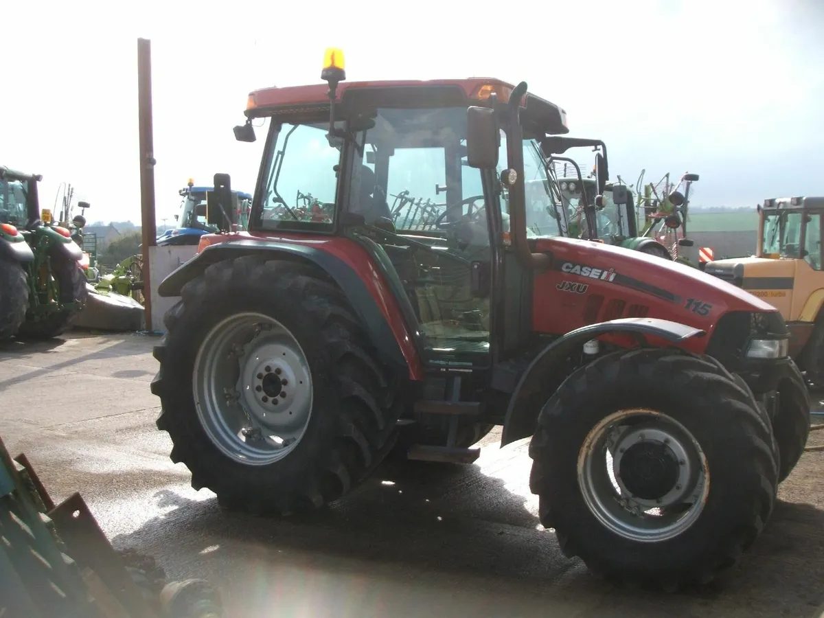 late 2011 Case JXU 115 tractor - Image 3