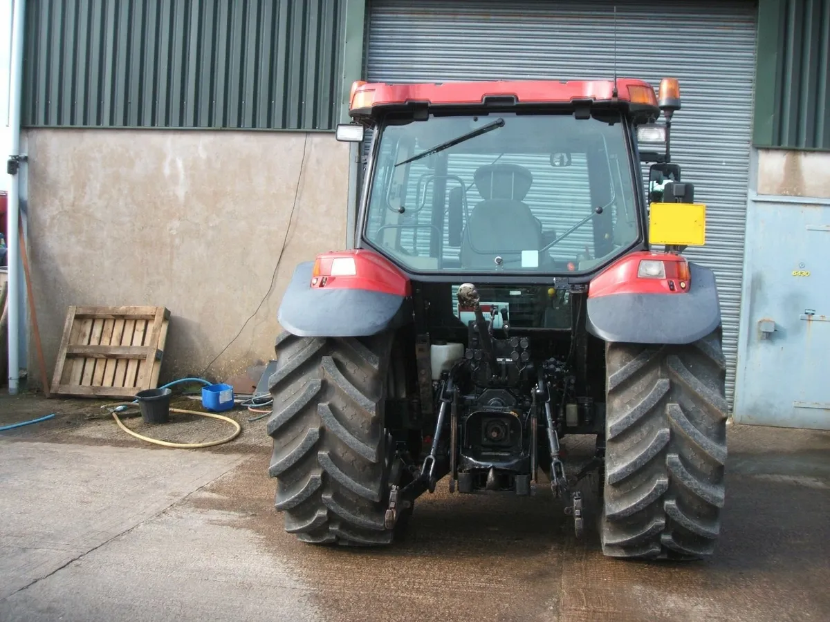 late 2011 Case JXU 115 tractor - Image 4