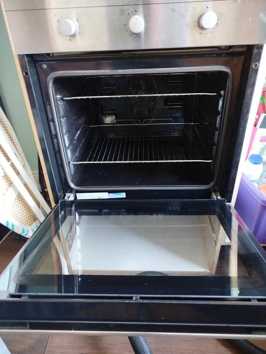 Appliances Fridge Freezer, Hob, Oven, Microwave - Image 2