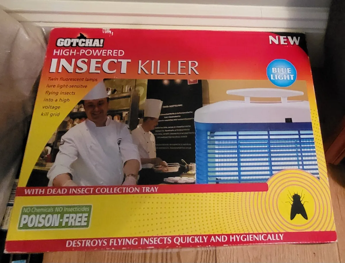 New Gotcha Insect killer plugs in. - Image 1