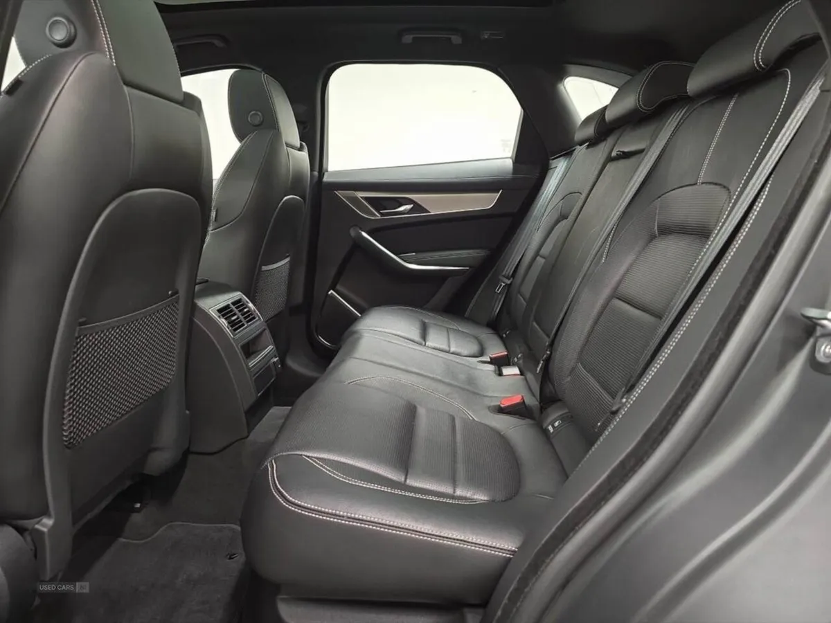 Jaguar F- PACE 2.0 D200 R-dynamic S 5dr Auto AWD - Image 4