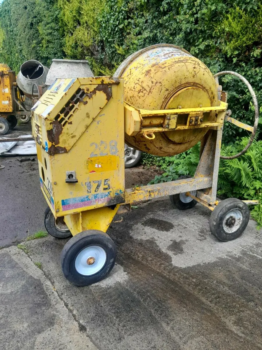 Cement mixers - Image 4