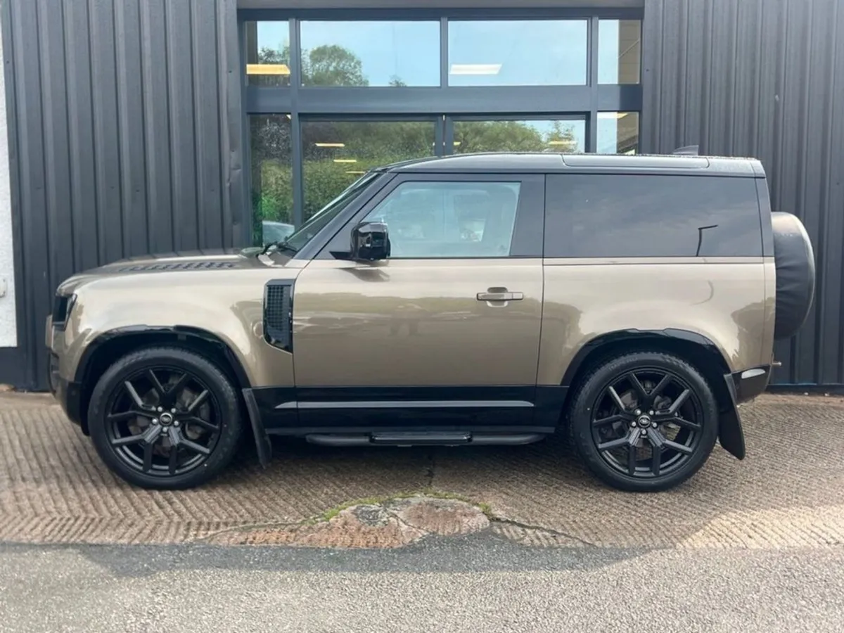 Land Rover Defender 3.0 D250 Mhev X-dynamic HSE S - Image 4