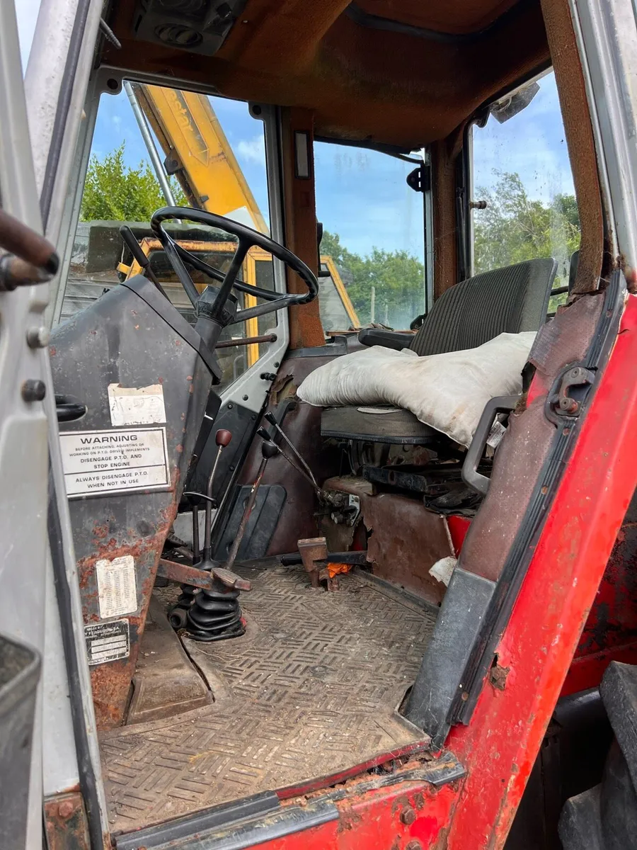 Massey Ferguson 690 - Image 4