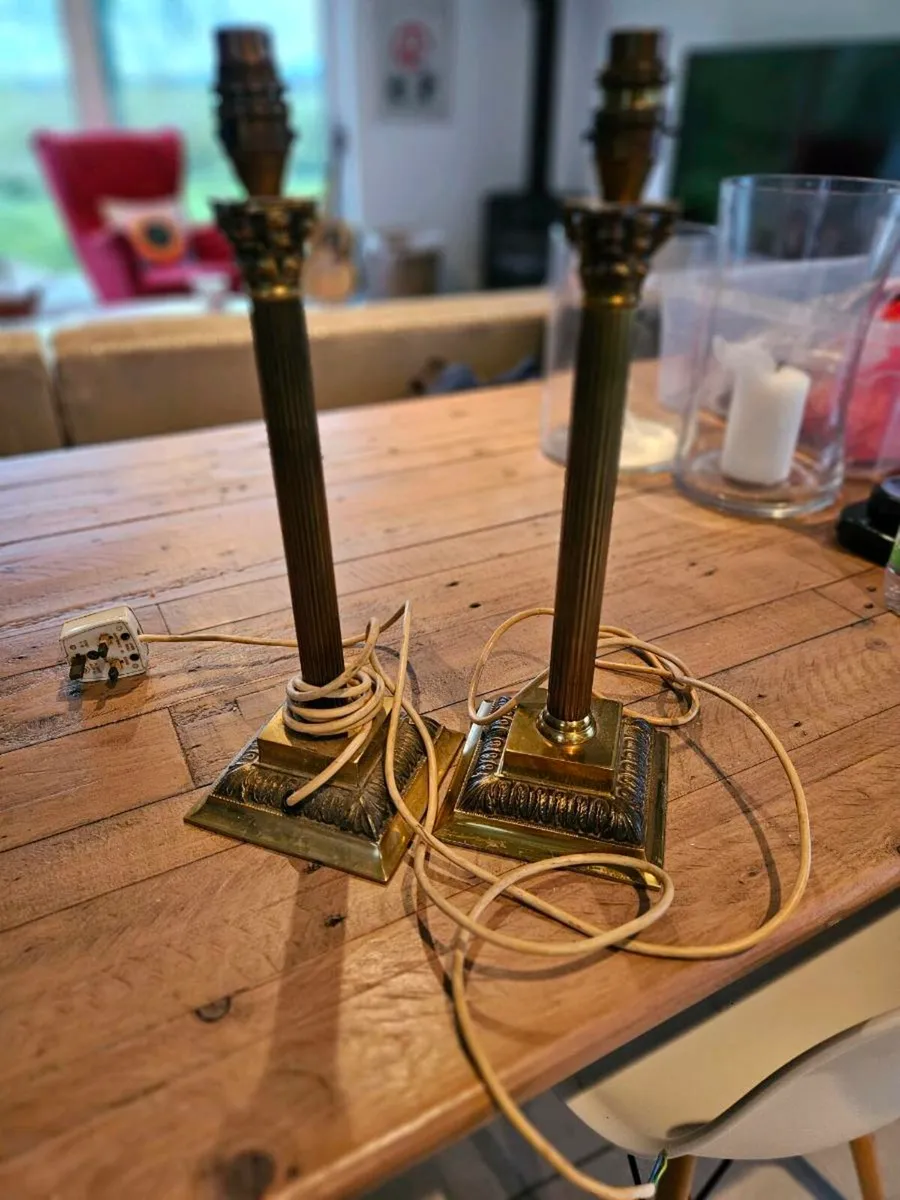 Antique lamps - Image 1