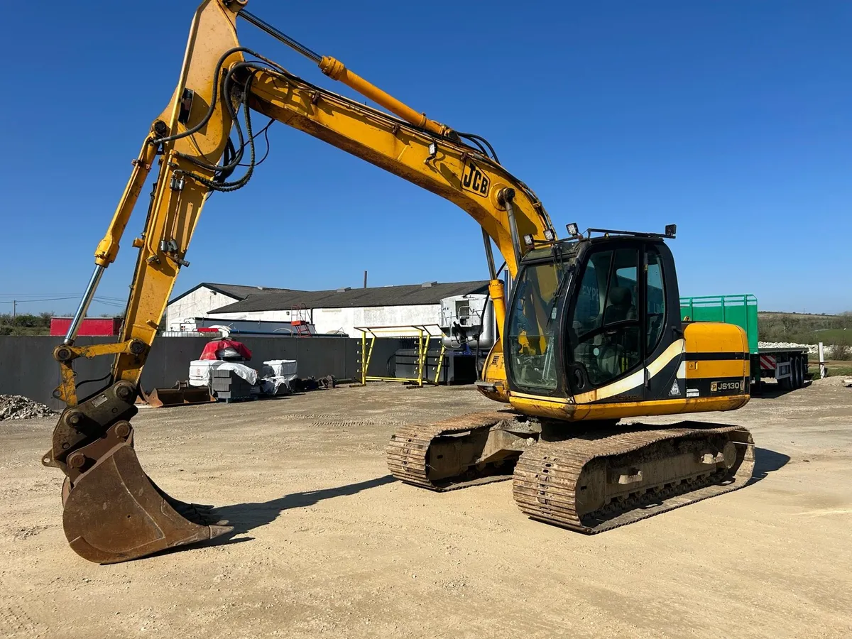 JCB JS130 - Image 1