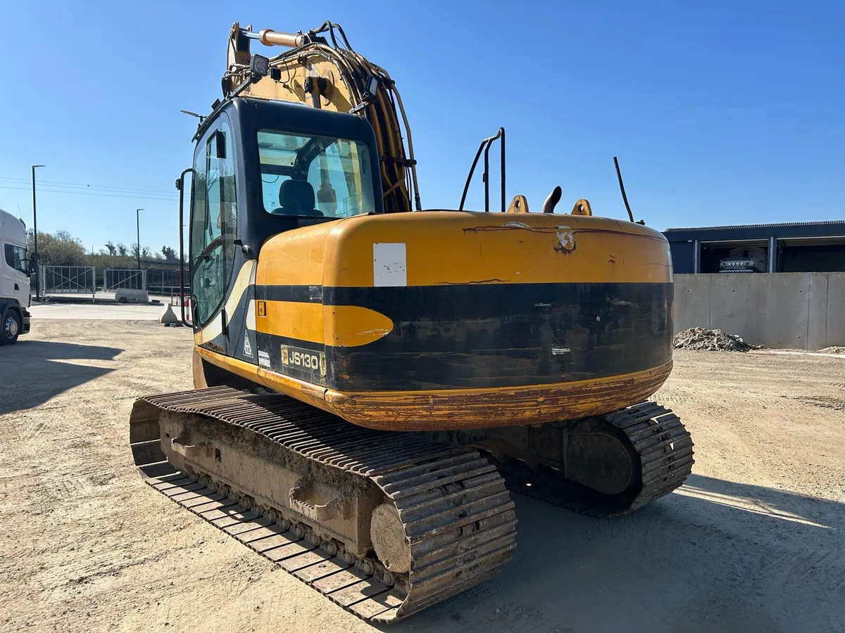 JCB JS130 - Image 3