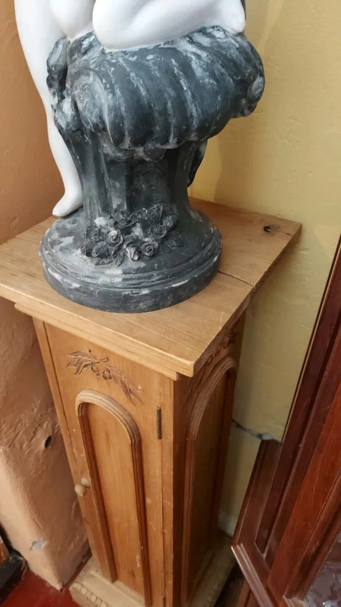 Rustic Pine Cabinet. - Image 4