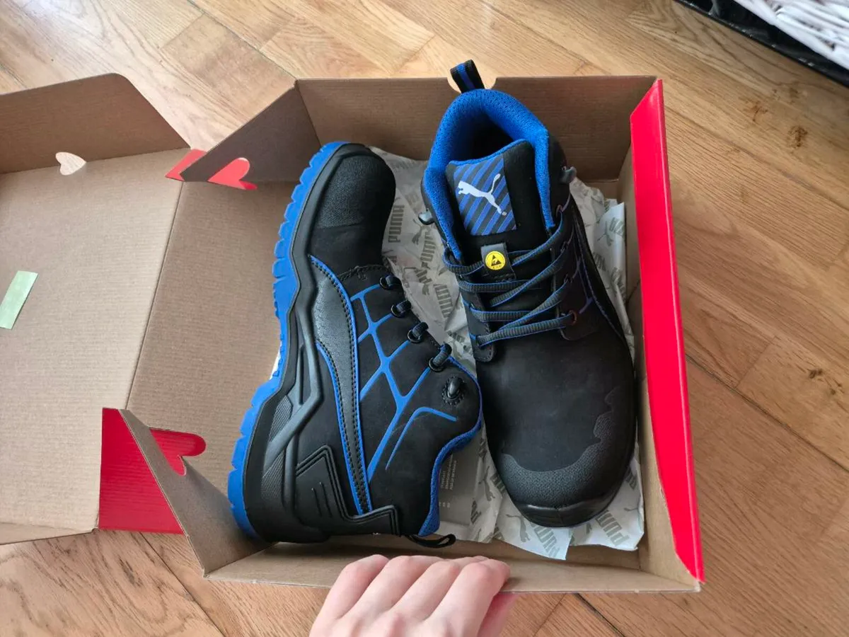 Safety shoes - Image 1