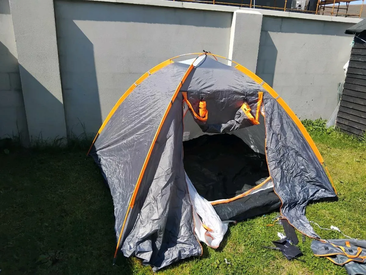 Camping gear - Image 4