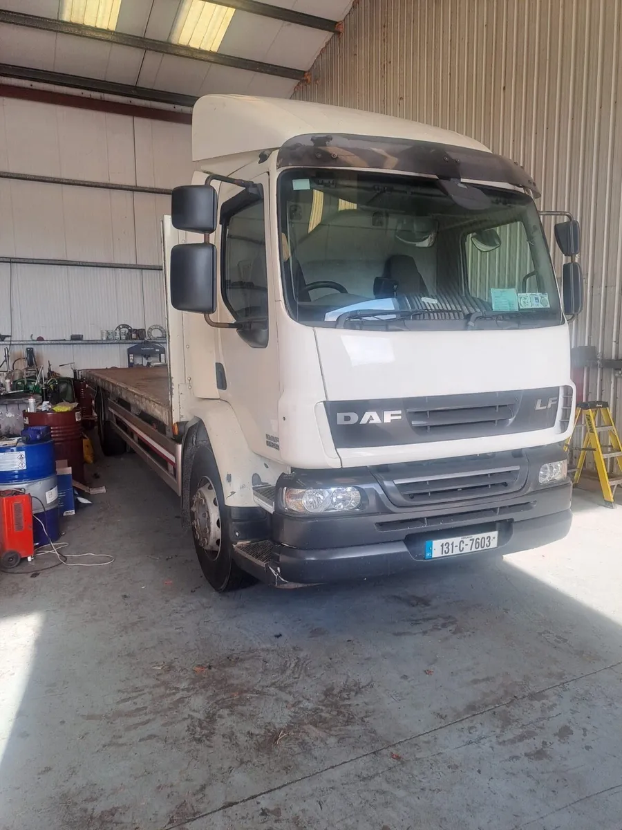 Rigid truck - Image 2