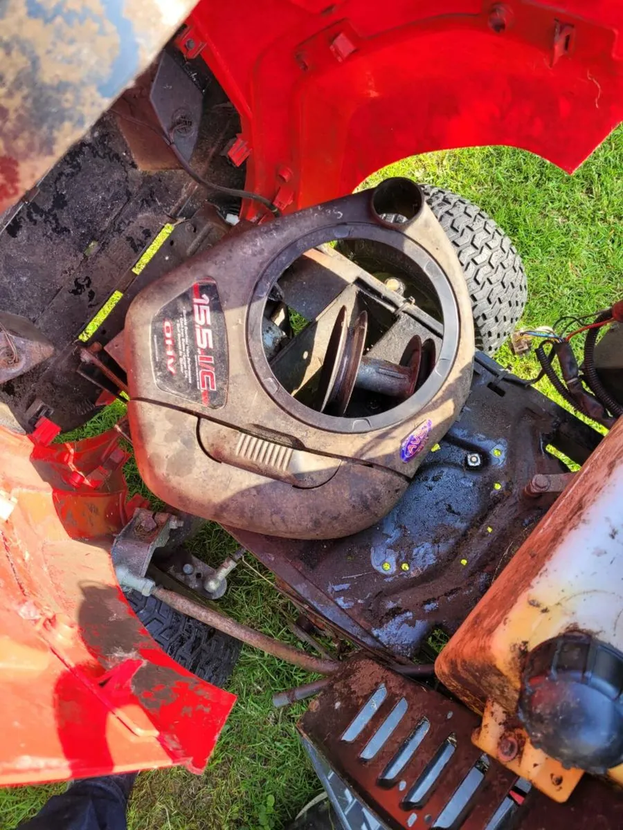 Castlegarden lawnmower for parts - Image 4