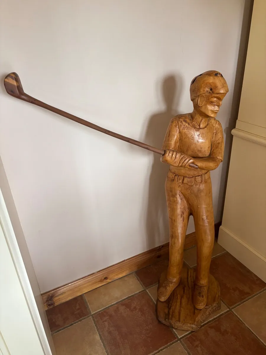 One of a kind Golfer - Image 1
