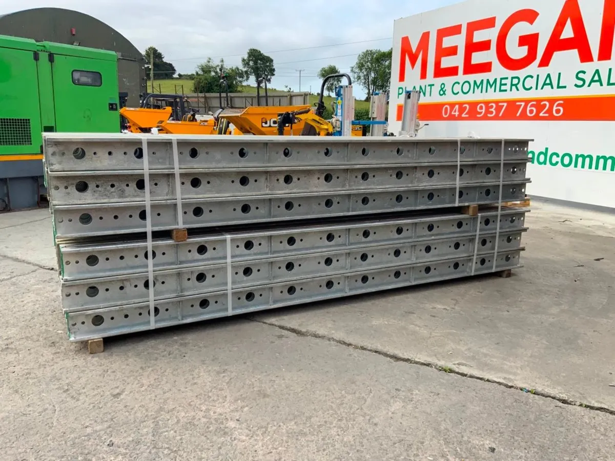 3.6mts STRONGBACK SUPPORT BEAMS.......6521. - Image 2