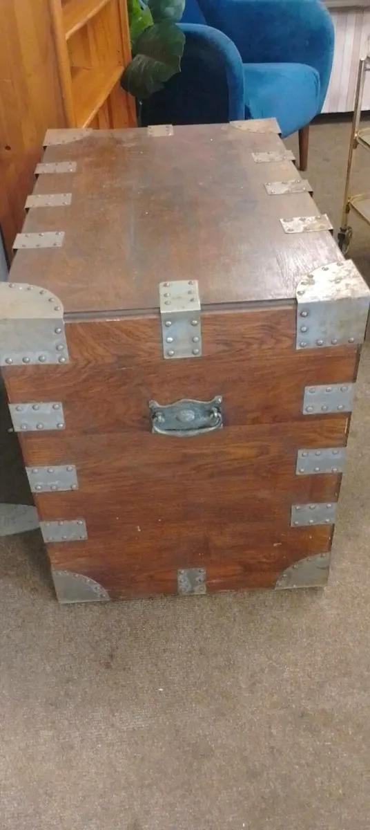 Vintage Decorative Natal Bound Trunk - Image 2