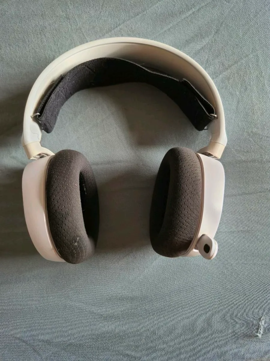 Headphones | Steelseries artic pros - Image 2