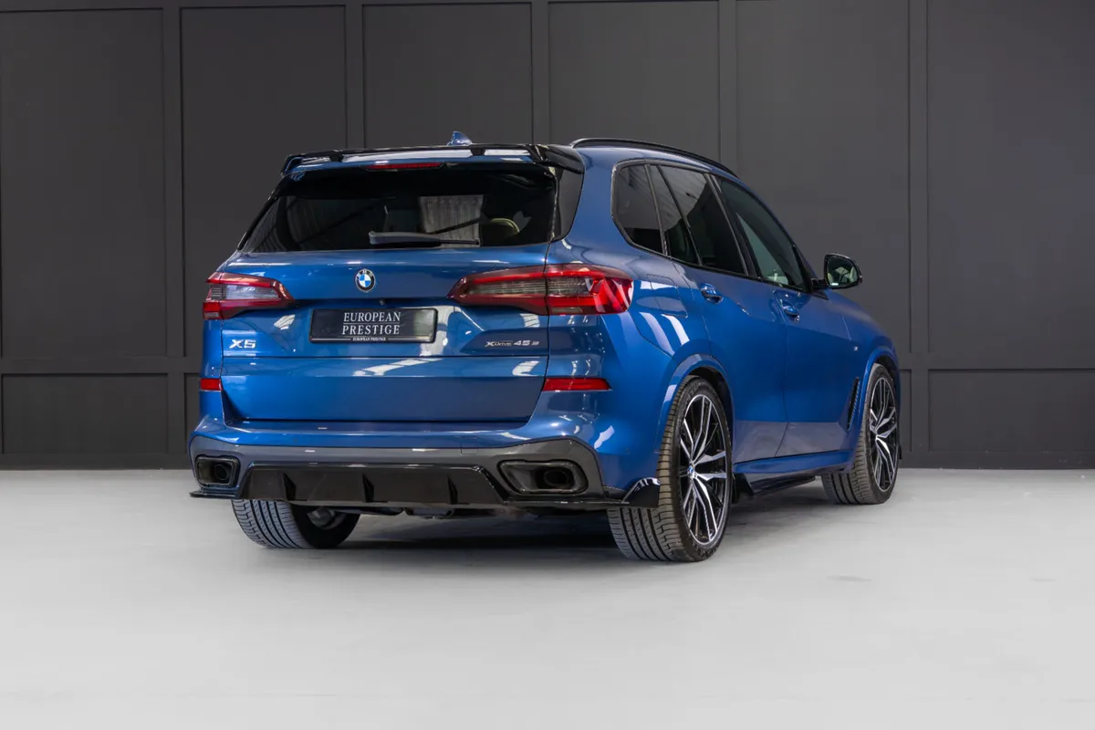 2021 BMW X5 X-Drive 45e M-Sport - Image 3