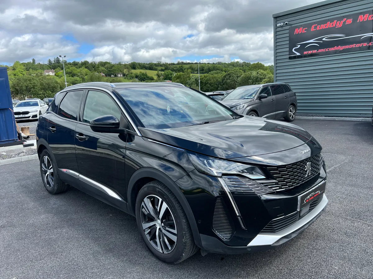 2022 Peugeot 3008 Allure Premium 1.6 PHEV - Image 2