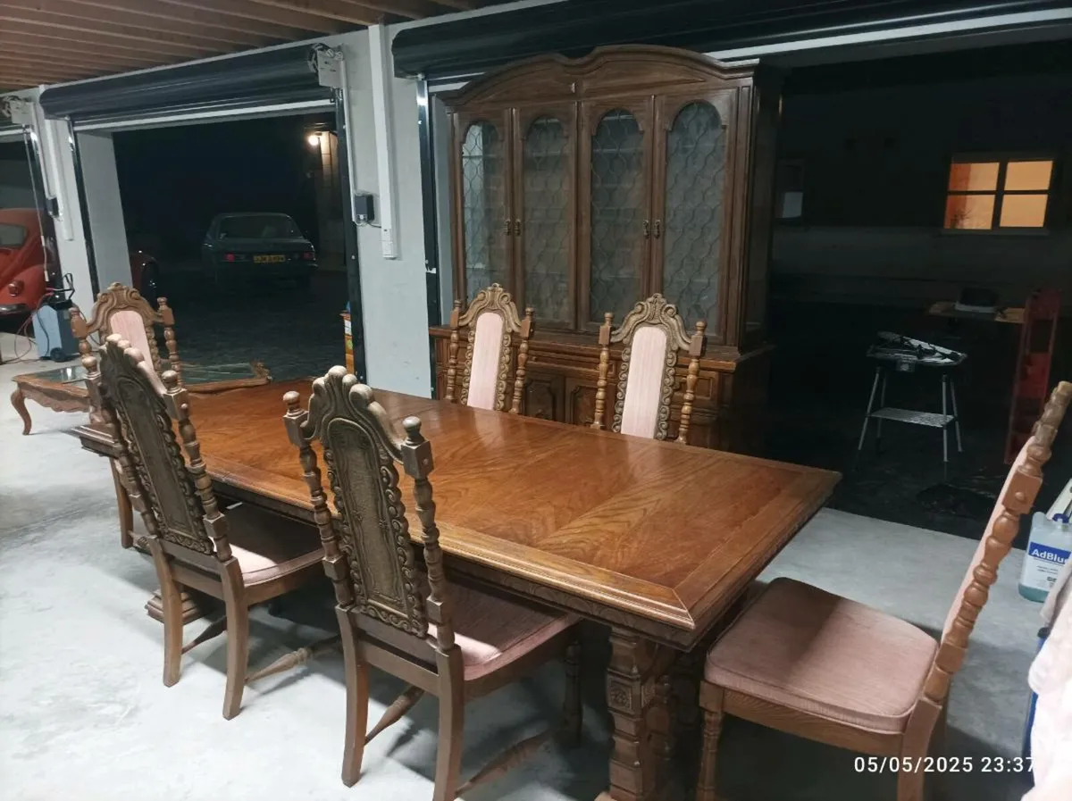 Gothic revival style dining set - Image 1