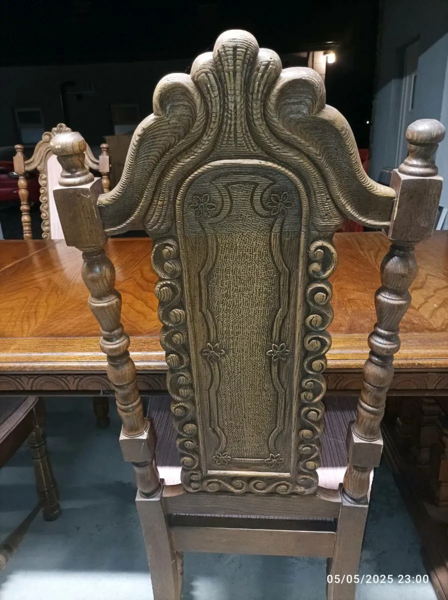 Gothic revival style dining set - Image 4