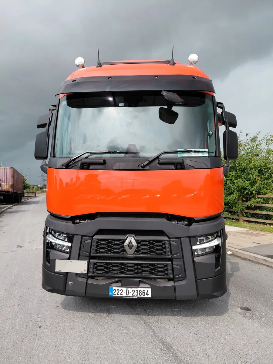 Renault T440 6x2 2022 - Image 2