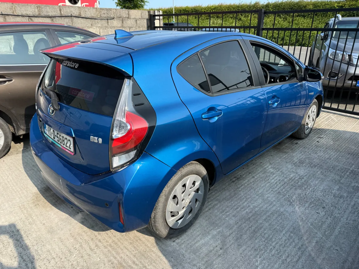 2018 TOYOTA AQUA - Image 4