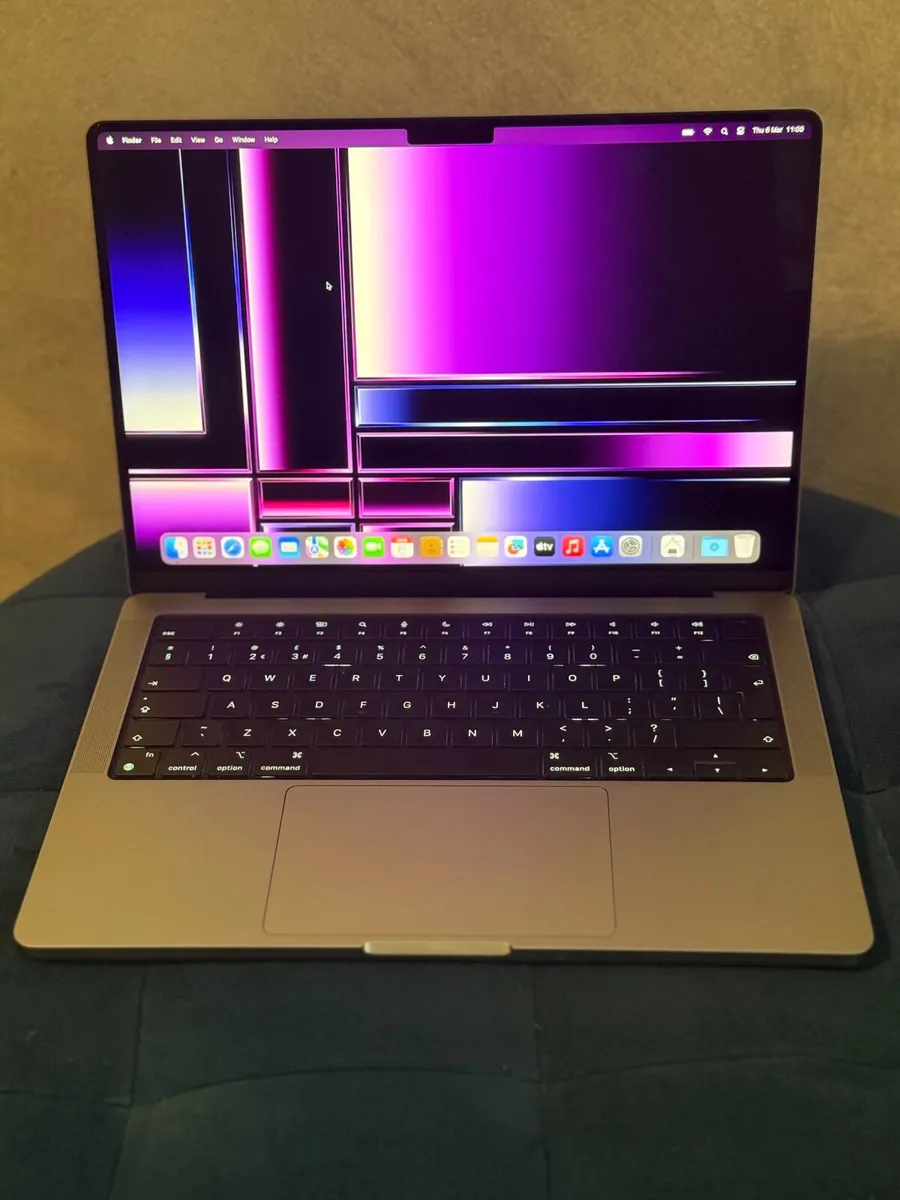 MacBook Pro 14" 2022 M1 Pro 32GB/1TBSSD/48c - Image 1