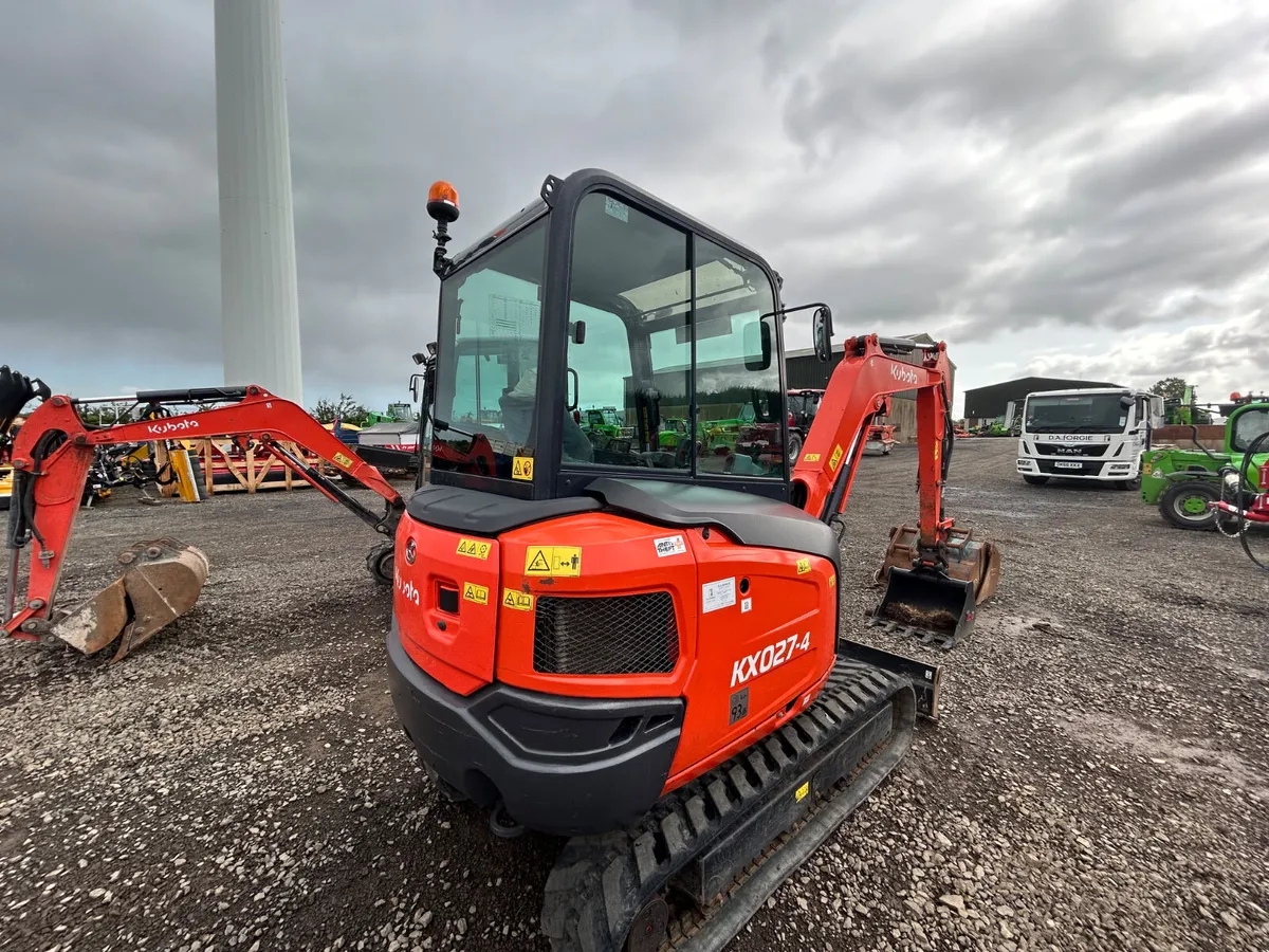 2021 Kubota KX027-4 Digger - Image 1