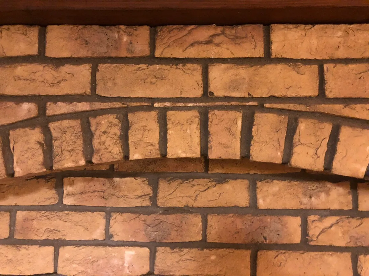300 bricks - Image 2