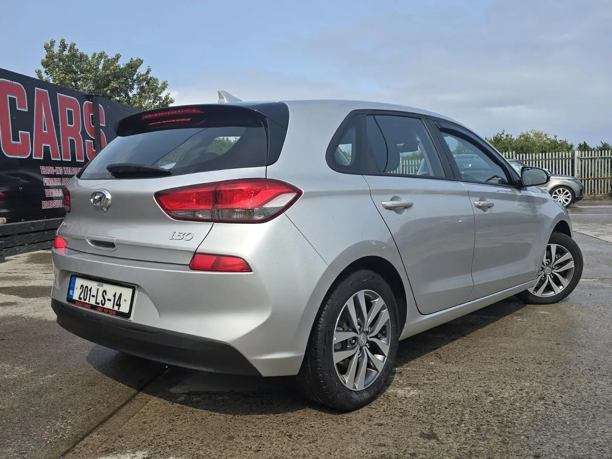 2020 Hyundai i30 DELUXE/High spec/1yr warranty - Image 3