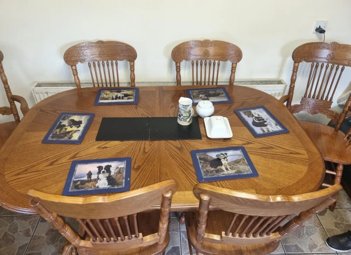 Dining table and chairs - Image 1
