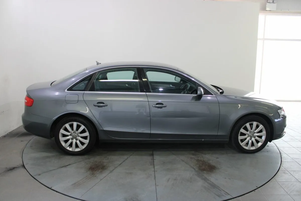 Audi A4 2.0 TDI 120BHP SE - Image 4